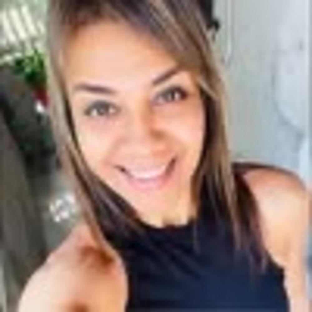 Meet your Posher, Paola